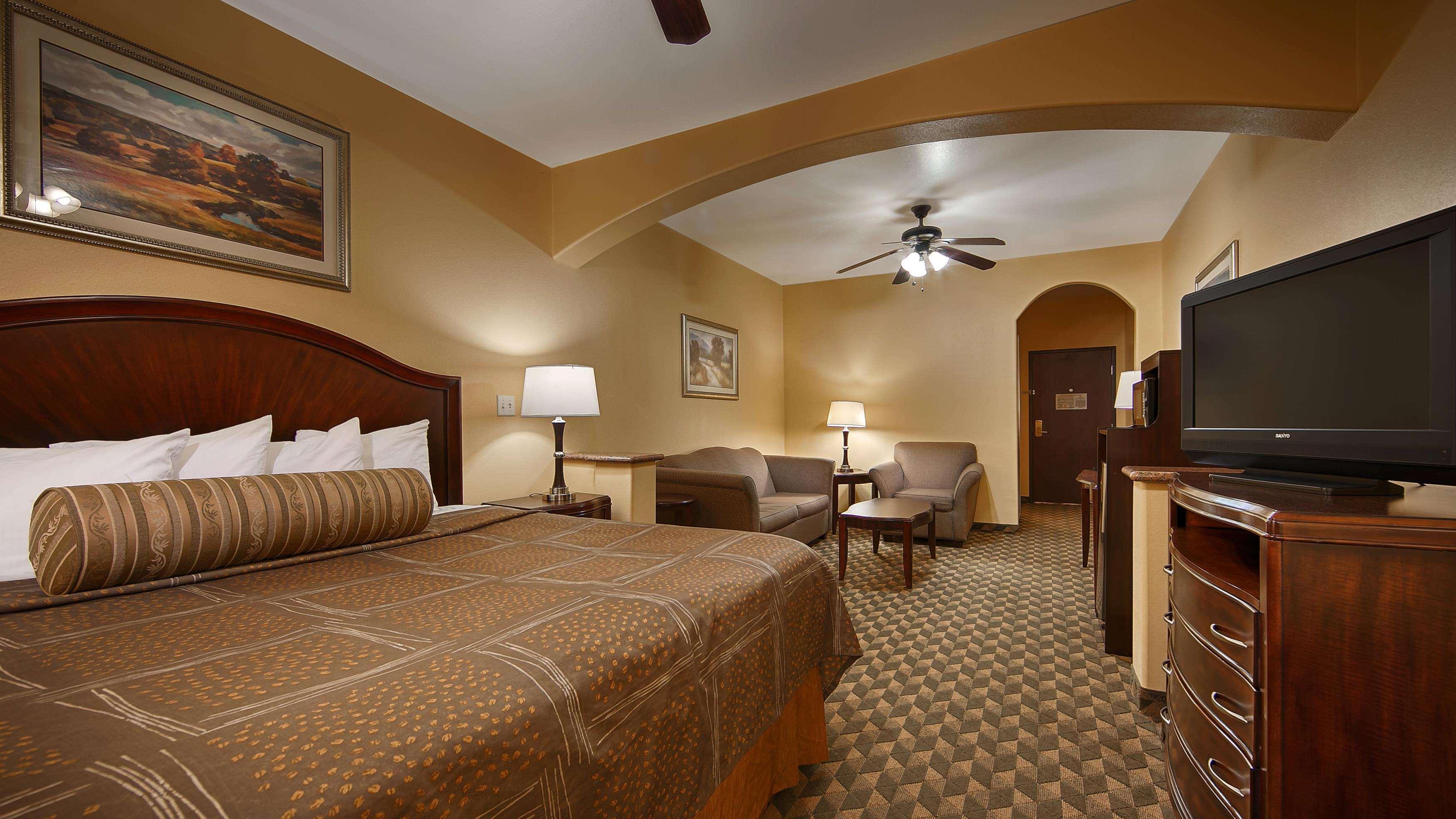 Best Western Plus Manvel Exterior photo